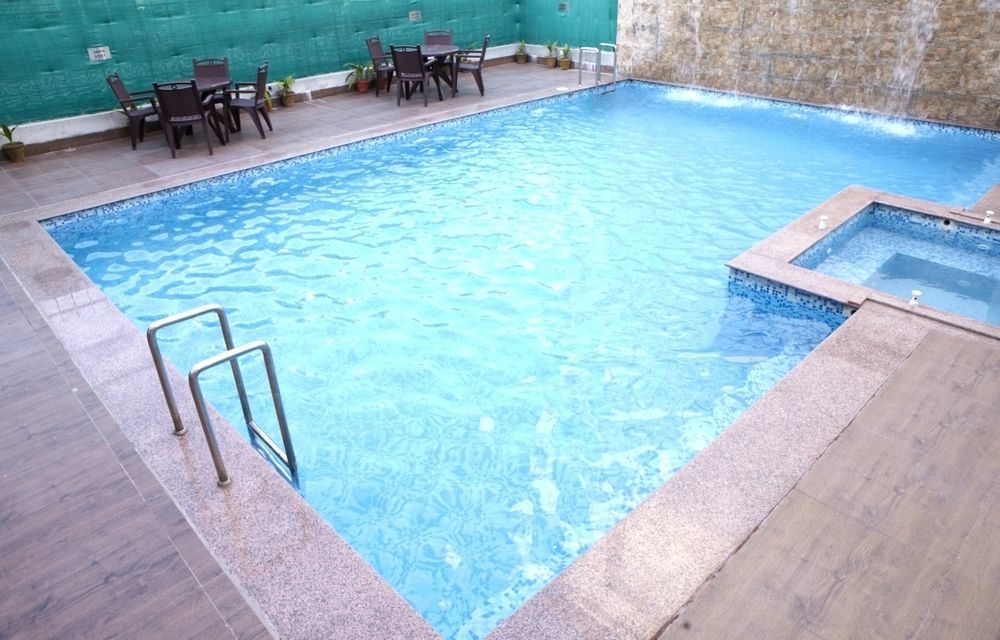 Rosewood Apartment Hotel - Харидвар Экстерьер фото